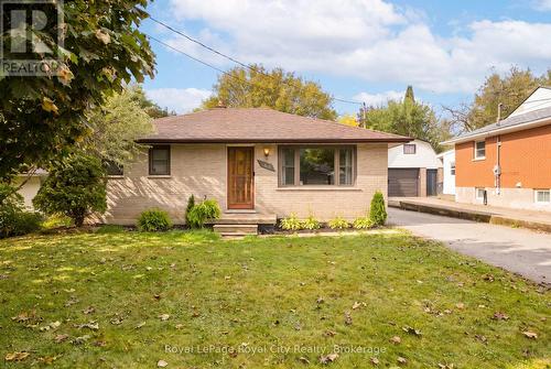 166 VICTORIA ROAD N  Guelph (St. George's), ON N1E 5H5