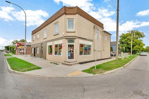 1969 Main St, Winnipeg, MB 