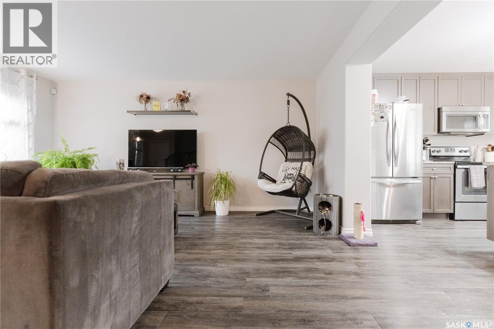 1318 Hunter Road, Saskatoon, SK