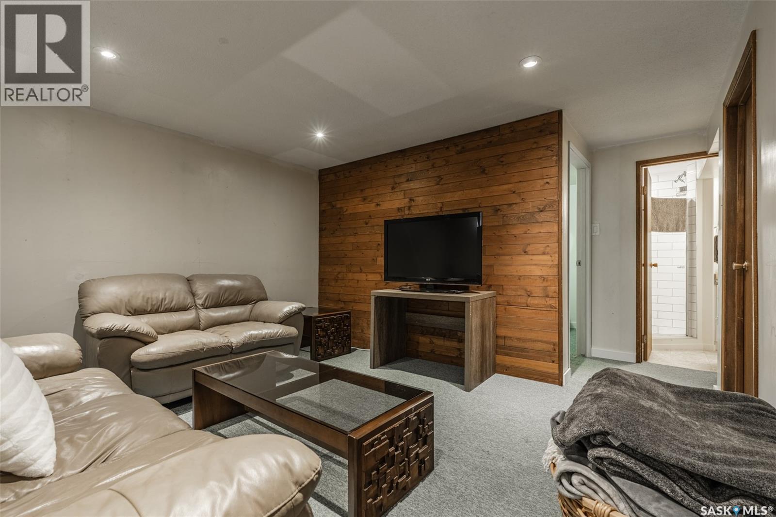 419 Kingsmere Boulevard, Saskatoon, SK