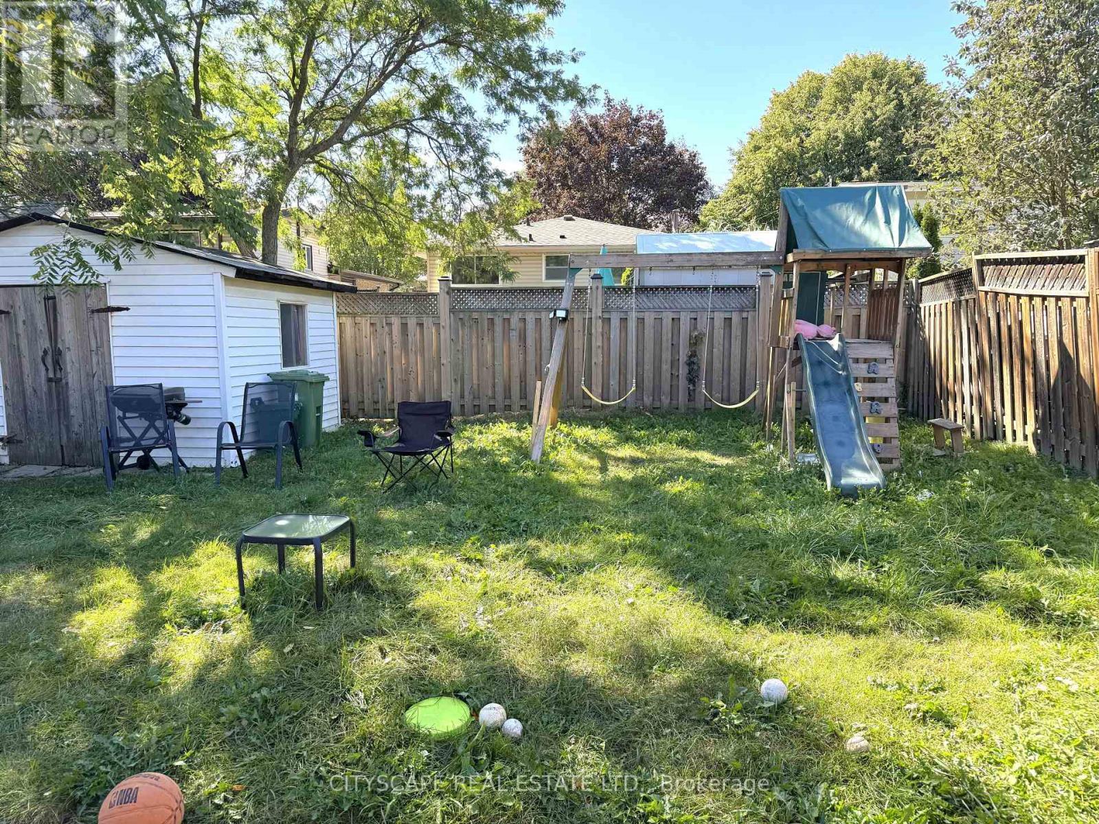 Backyard - 205 Bonaventure Drive, Hamilton, ON