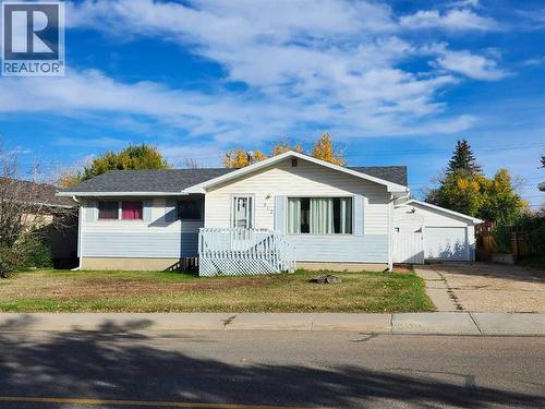 912 11 Street SE  Drumheller, AB T0J 0Y7