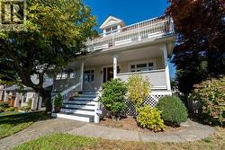 416 W 6TH STREET  North Vancouver, BC V7M 1K9
