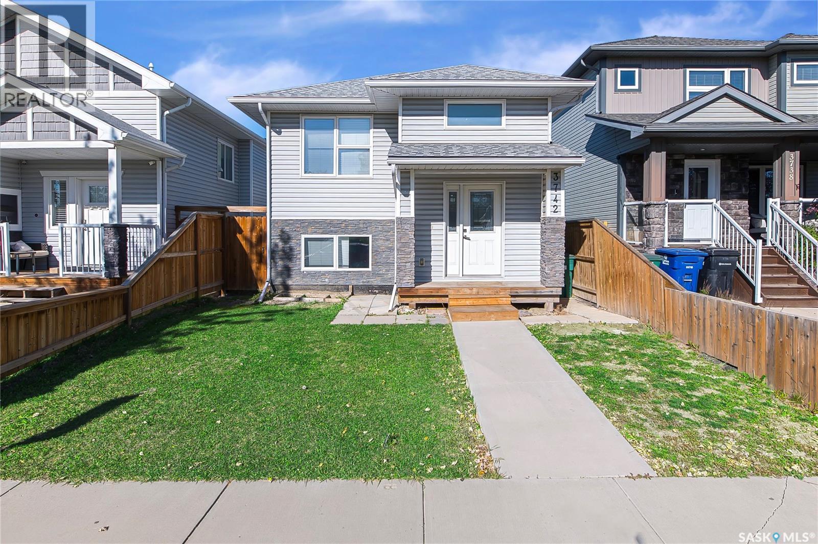 3742 33Rd Street W, Saskatoon, SK