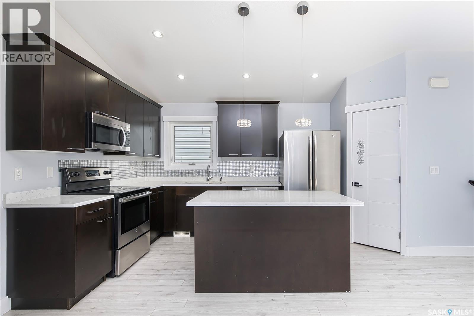 3742 33Rd Street W, Saskatoon, SK