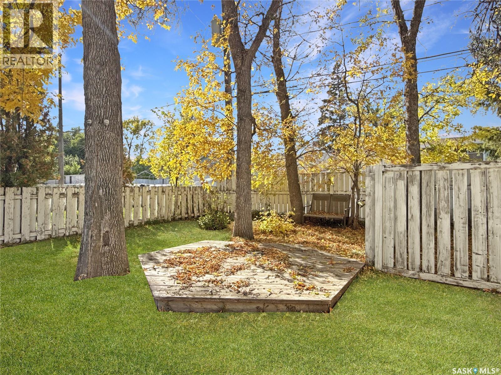 660 3Rd Avenue Ne, Swift Current, SK