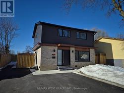 101 SEABORN ROAD Brampton, ON L6V 2C2