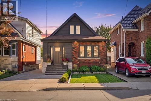77 Houghton Avenue S, Hamilton, ON 