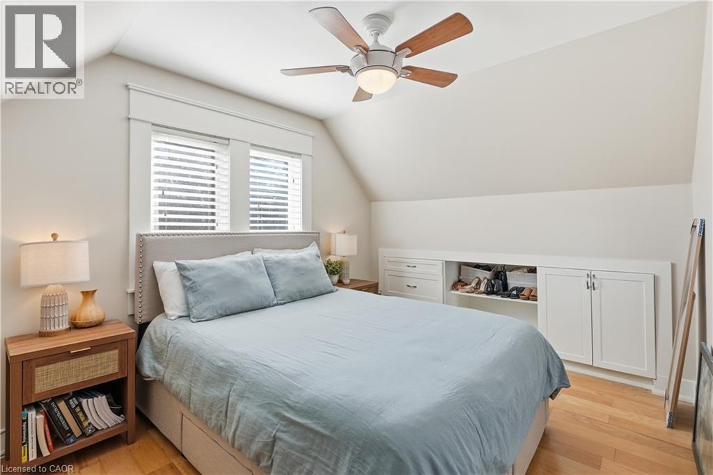 77 Houghton Avenue S, Hamilton, ON