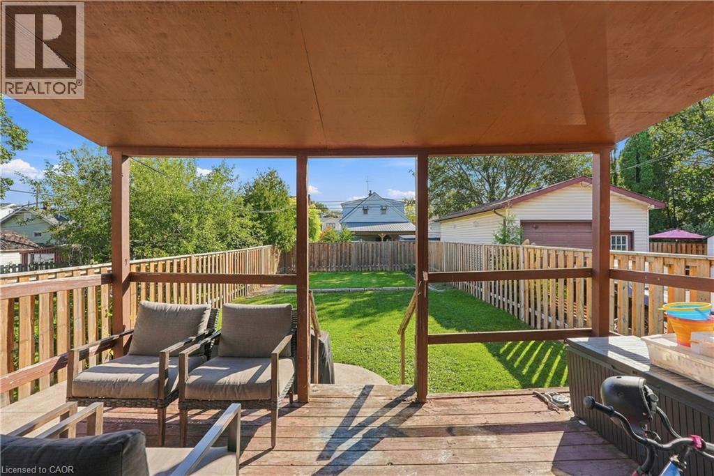 77 Houghton Avenue S, Hamilton, ON