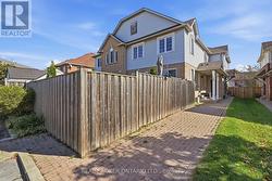 148 ROCKHAVEN LANE  Hamilton, ON L0R 2H6