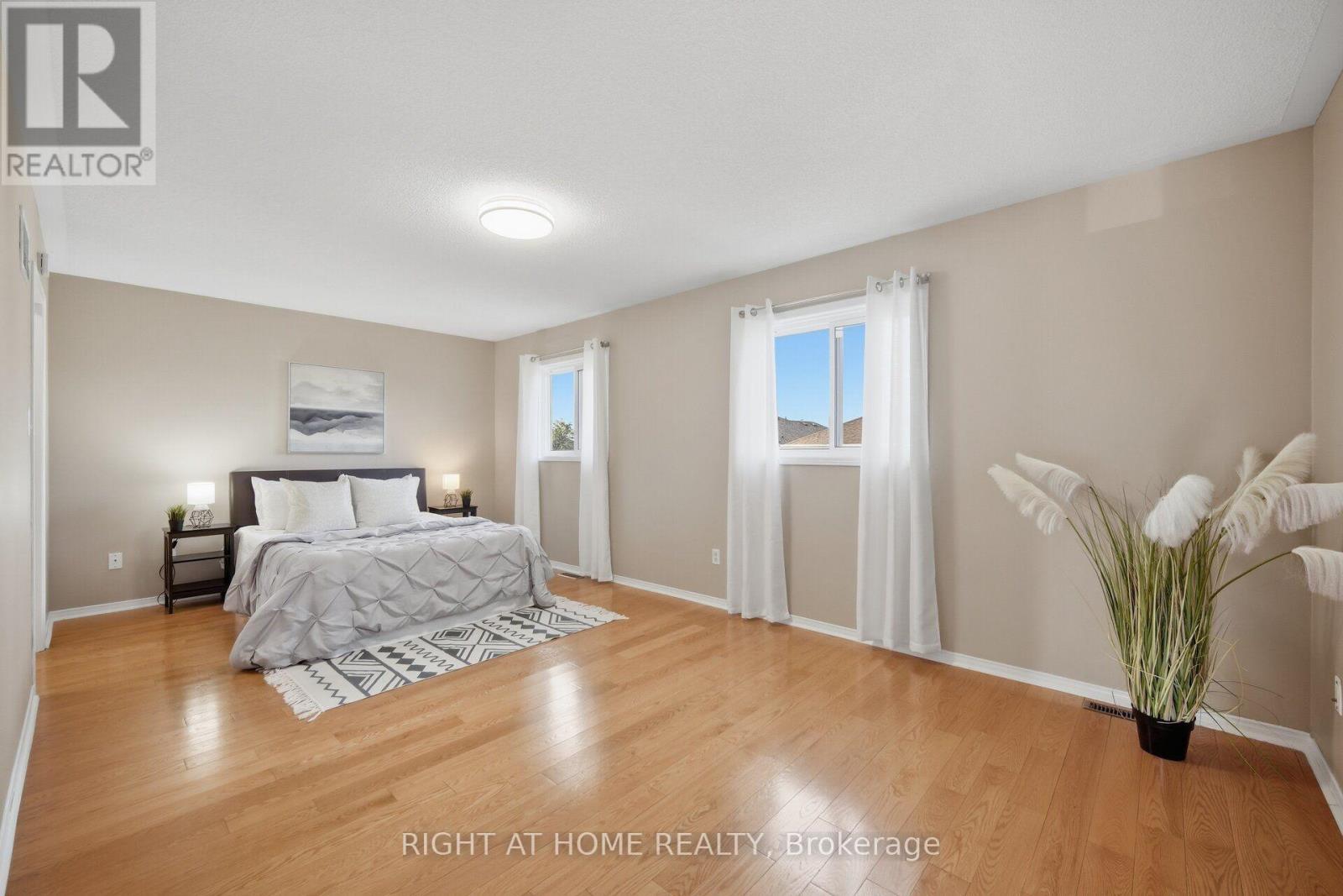 Prime Bedroom - 975 Mantle Crescent, Mississauga, ON