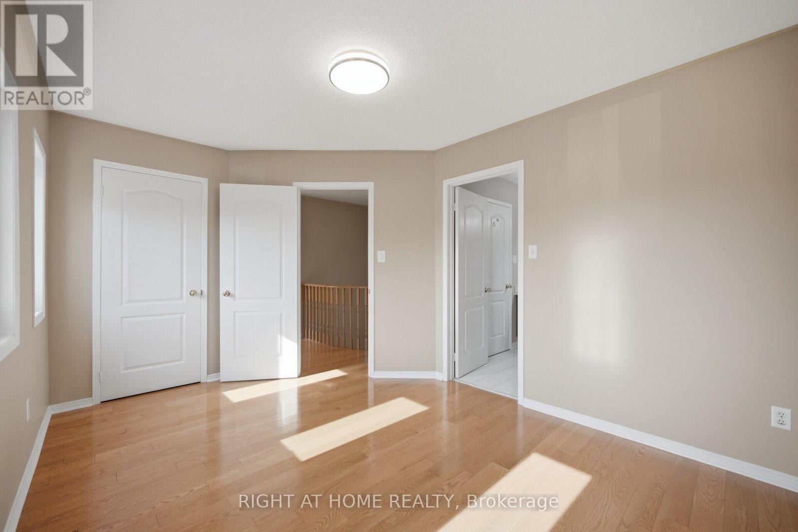 bedroom - 975 Mantle Crescent, Mississauga, ON