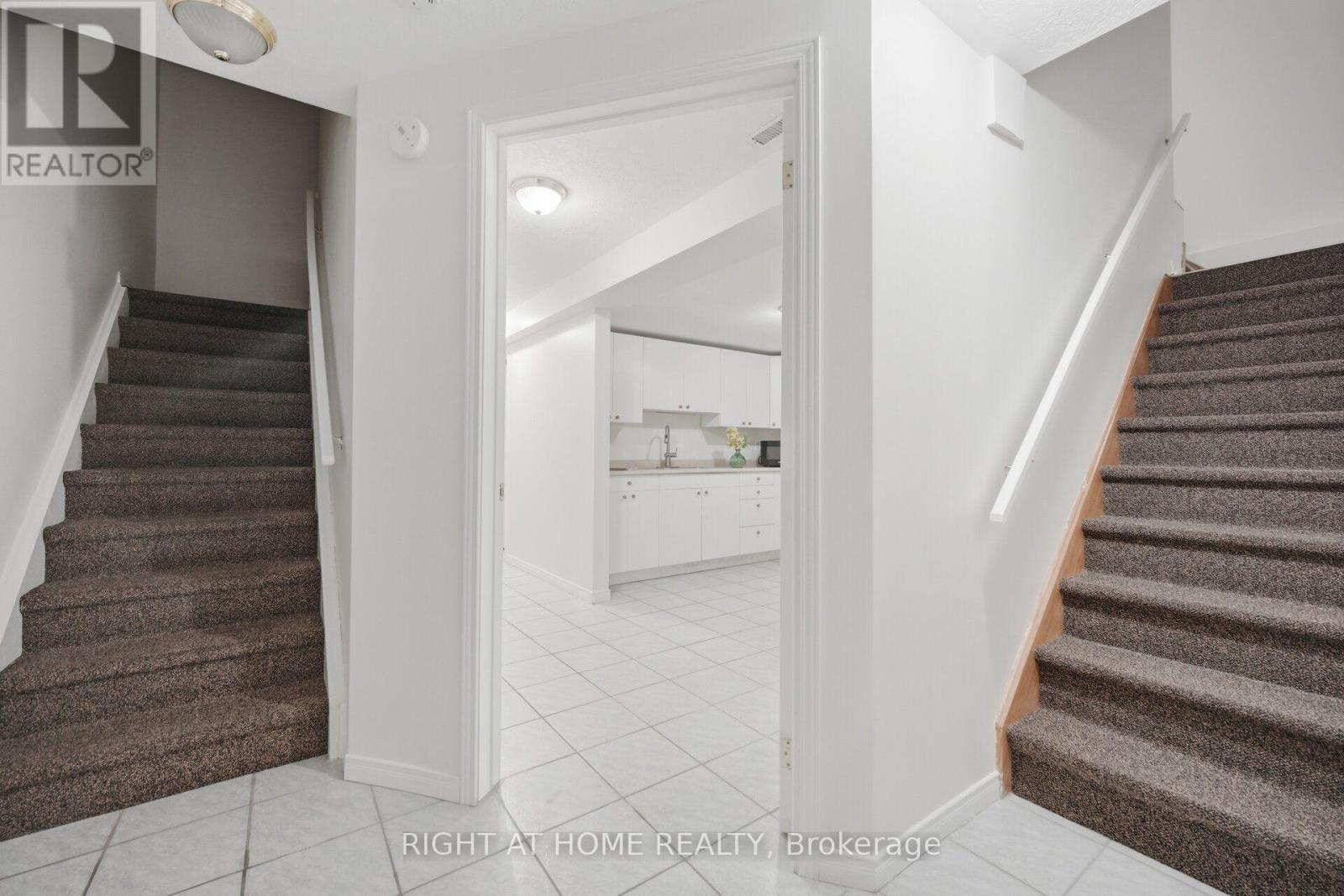 2 stairs entry to the basement unit - 975 Mantle Crescent, Mississauga, ON