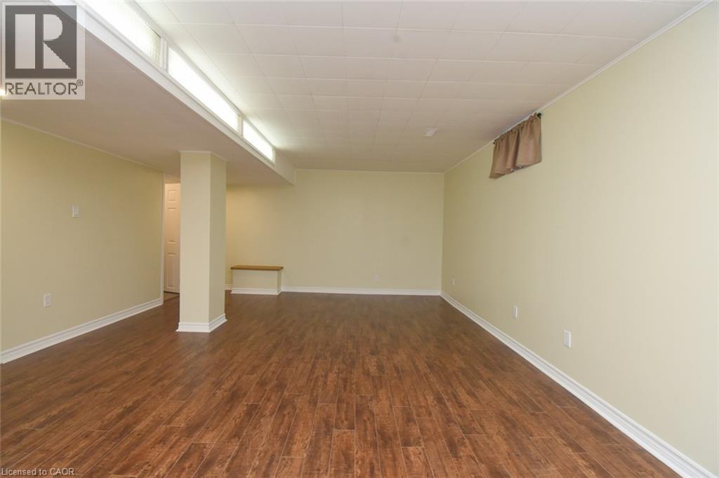415 East 15Th Street, Hamilton, ON