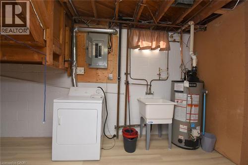 415 East 15Th Street, Hamilton, ON 