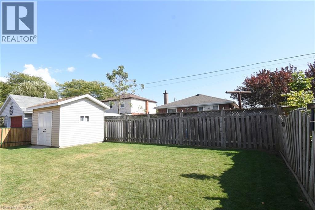 415 East 15Th Street, Hamilton, ON
