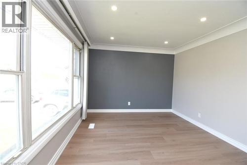 415 East 15Th Street, Hamilton, ON 