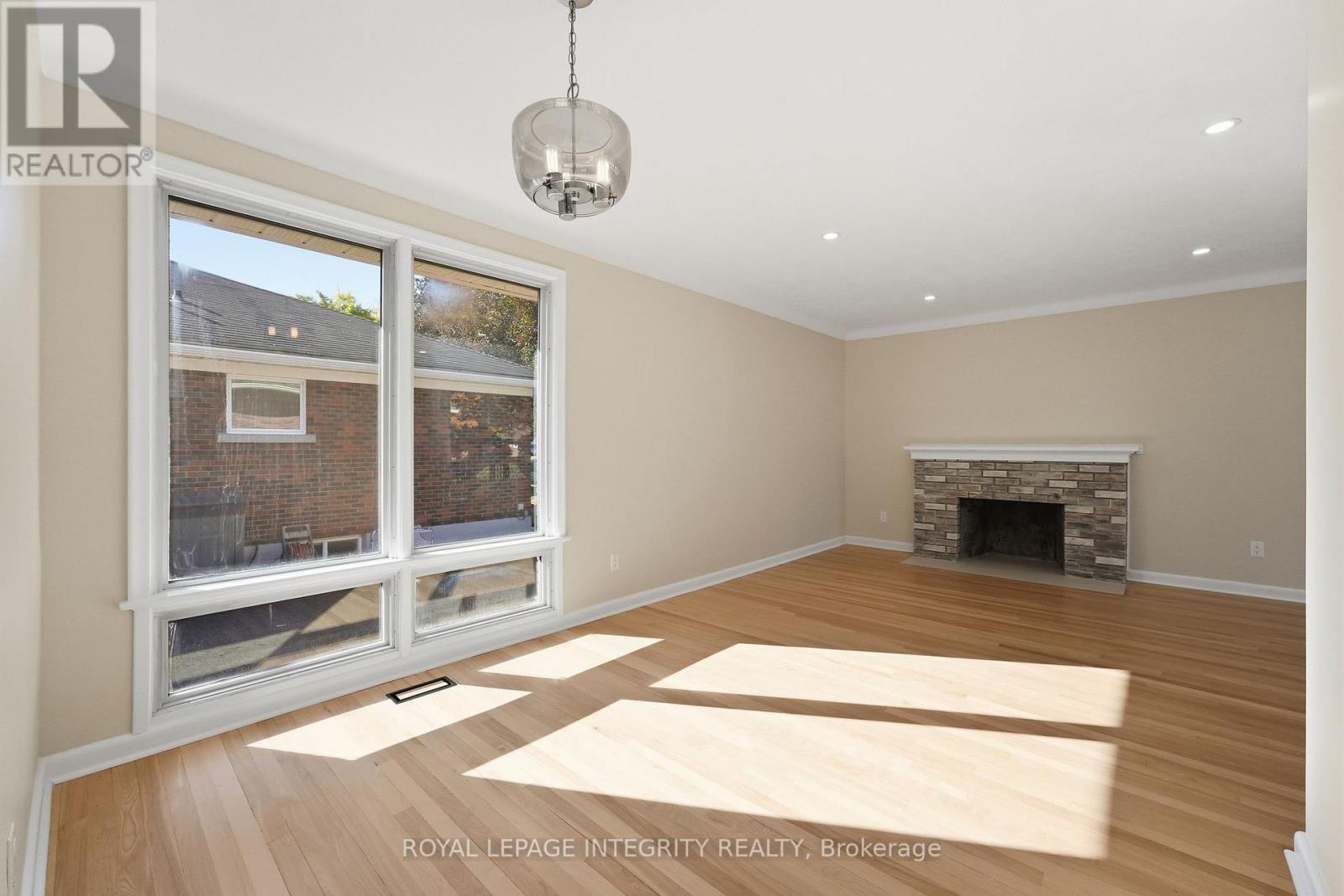 Fireplace is decorative only. - 2007 Dorval Avenue, Ottawa, ON