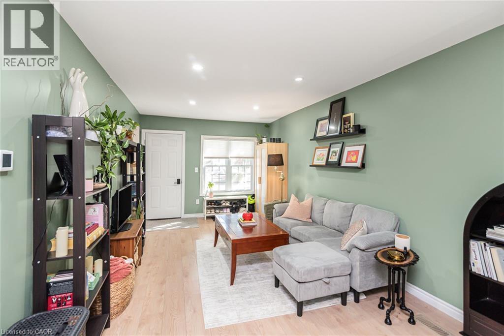 Recessed ceiling lighting - 29 Wexford Avenue N, Hamilton, ON