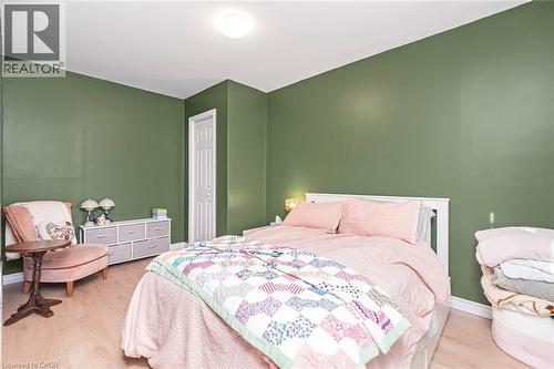 Hardwood-finish flooring - 29 Wexford Avenue N, Hamilton, ON 