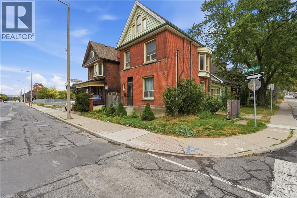 418 Main Street W, Hamilton, ON