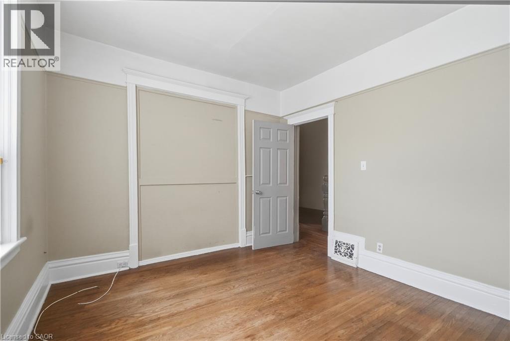 418 Main Street W, Hamilton, ON