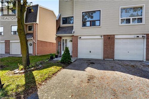 6 ELLERSLIE Road  Brampton, ON L6T 4C2