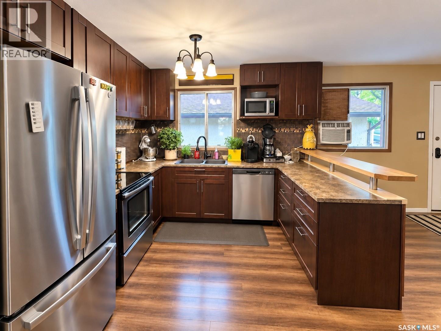 2145 37Th Street W, Saskatoon, SK