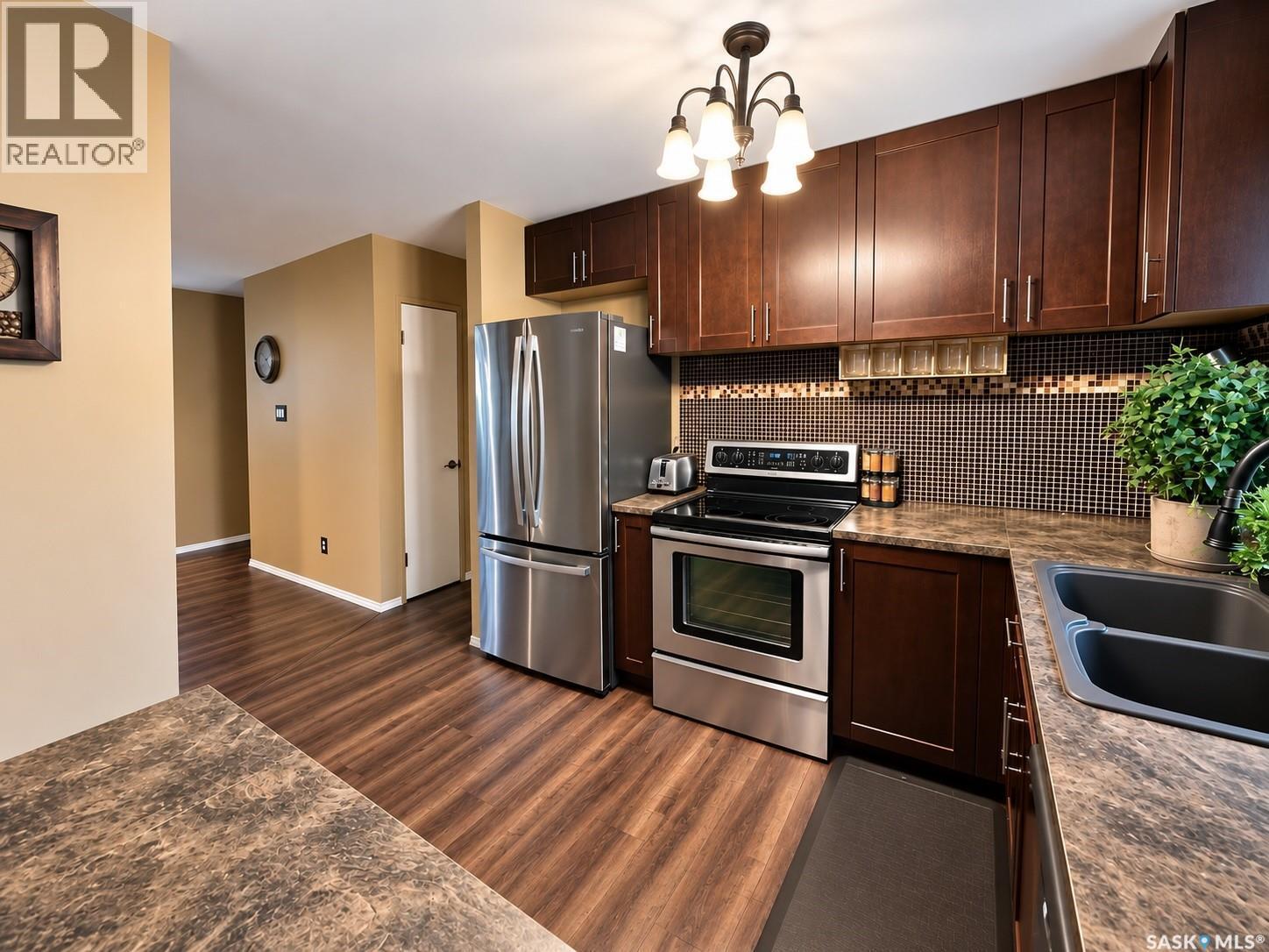 2145 37Th Street W, Saskatoon, SK