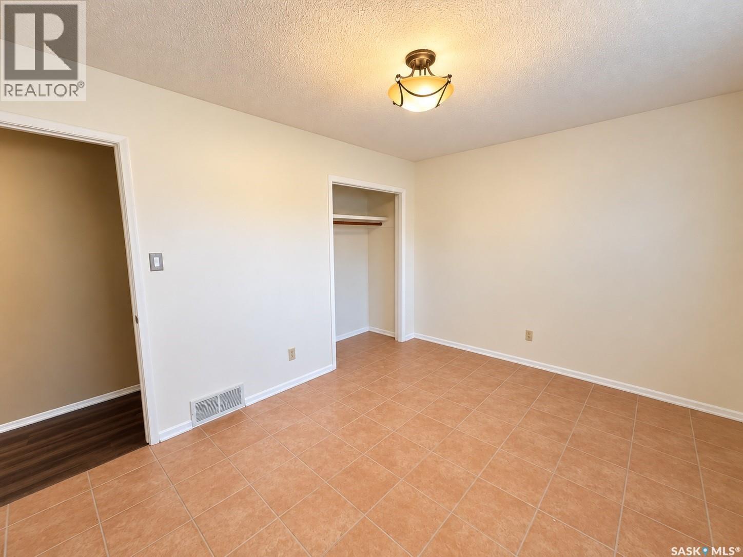 2145 37Th Street W, Saskatoon, SK