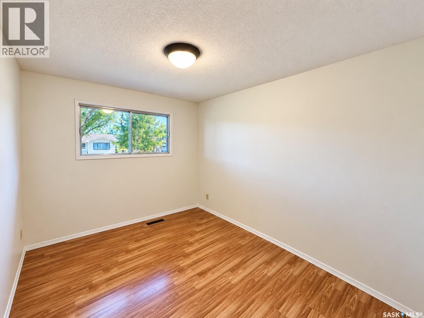 2145 37Th Street W, Saskatoon, SK