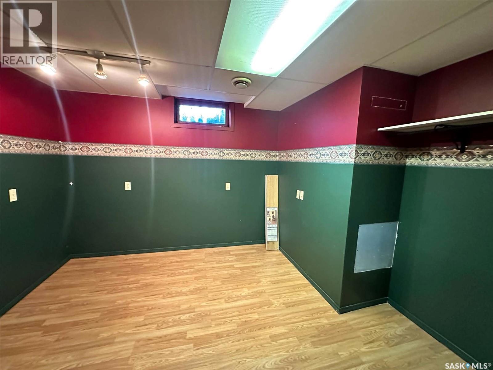 2145 37Th Street W, Saskatoon, SK