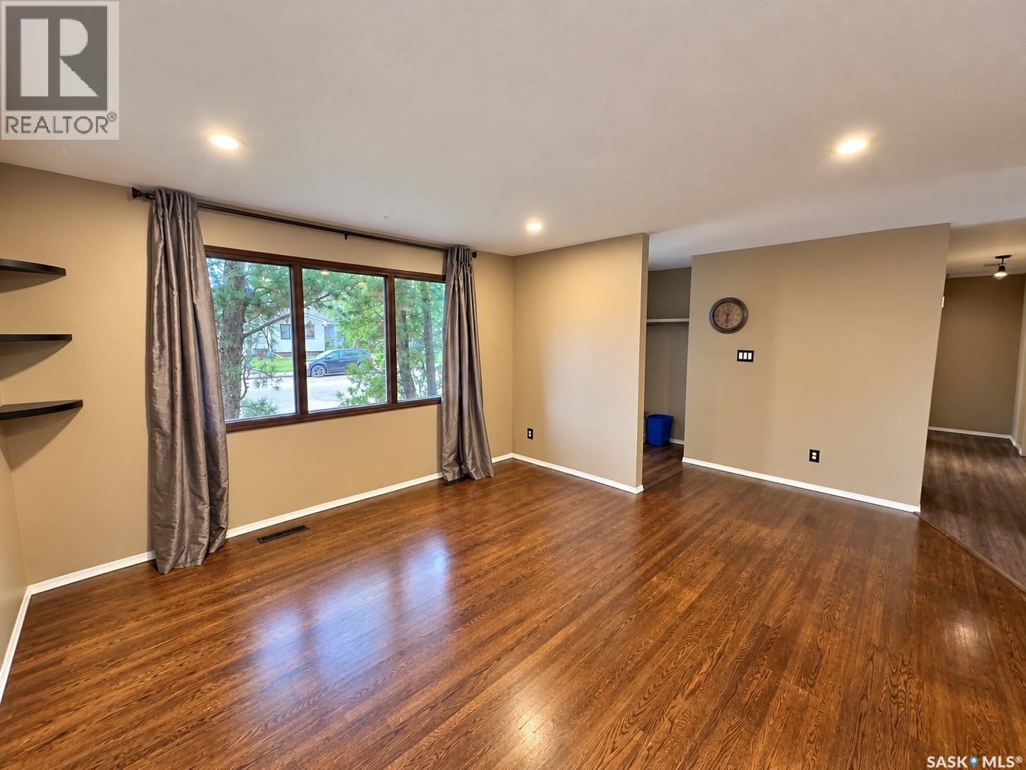 2145 37Th Street W, Saskatoon, SK
