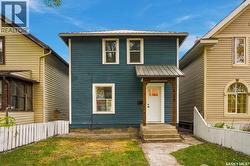 420 J AVENUE N  Saskatoon, SK S7L 2K3