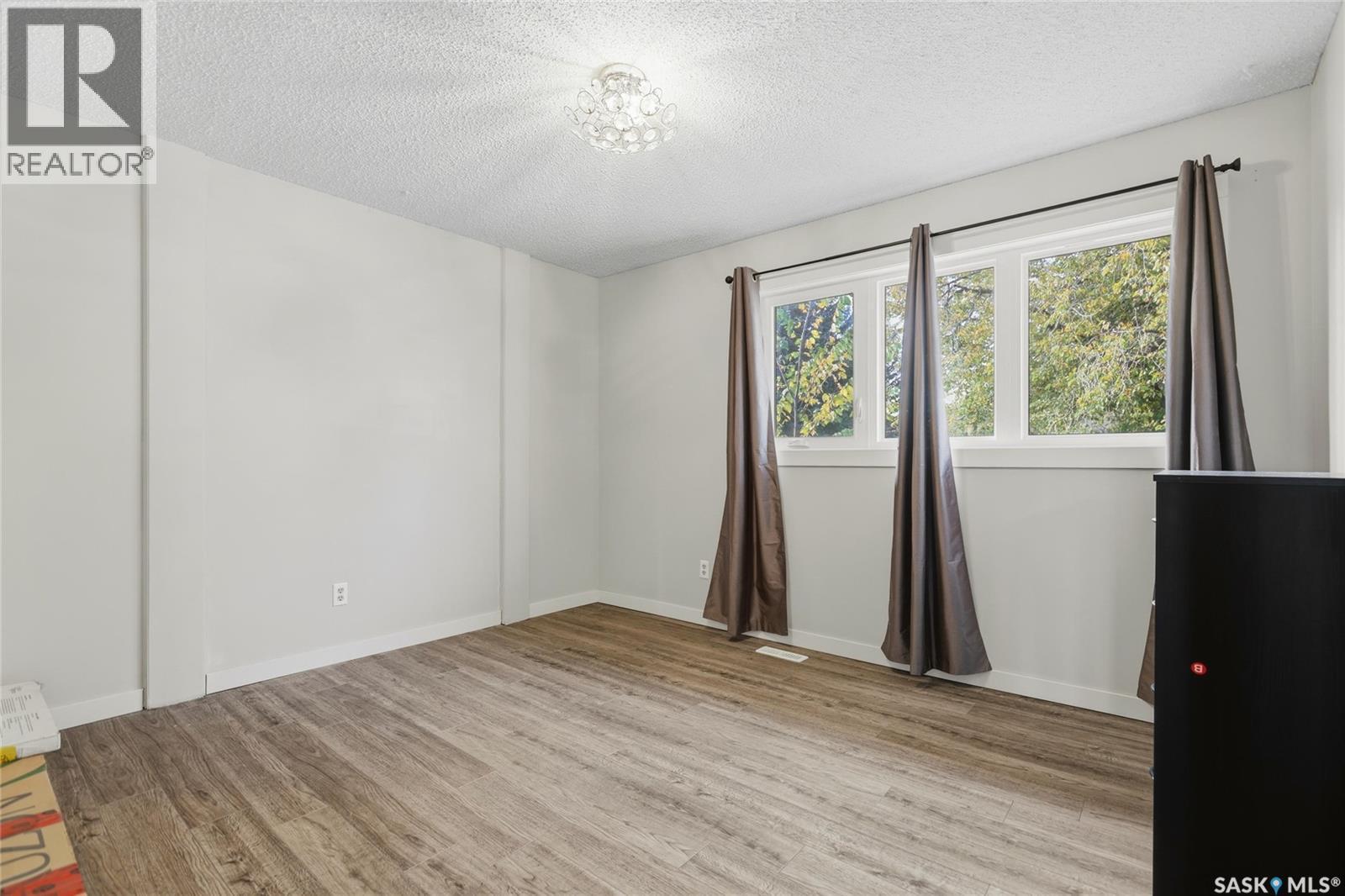 2127 Cunning Crescent E, Regina, SK