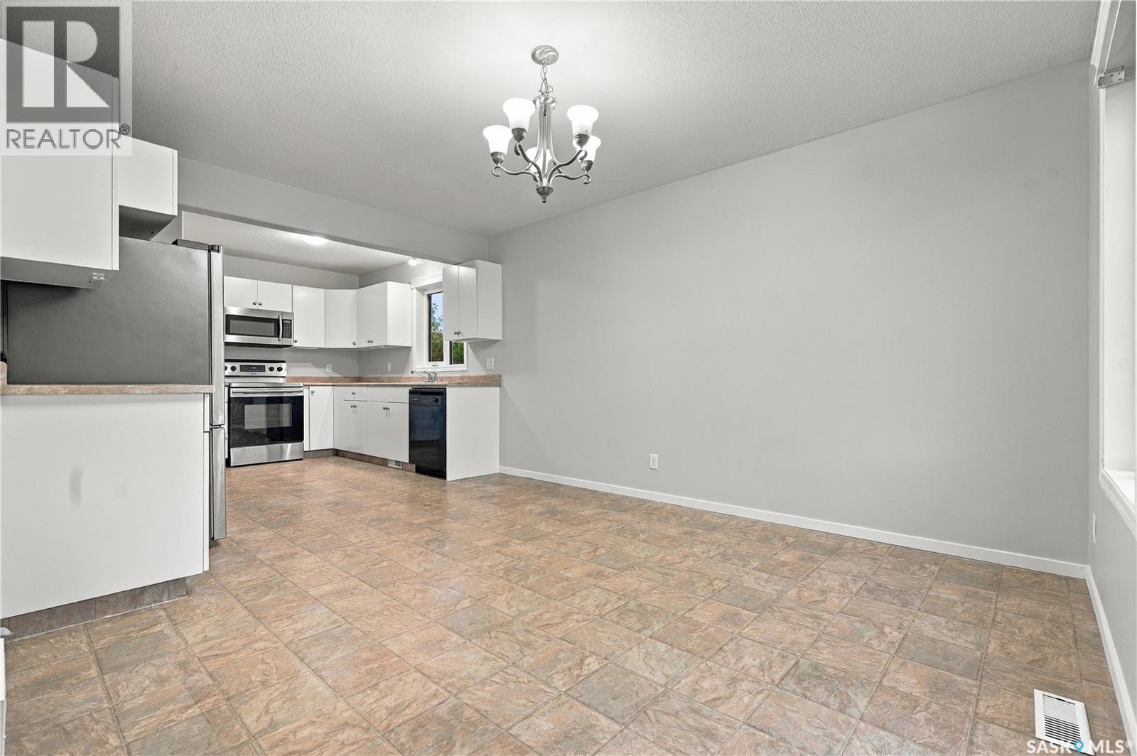3158 37Th Street W, Saskatoon, SK