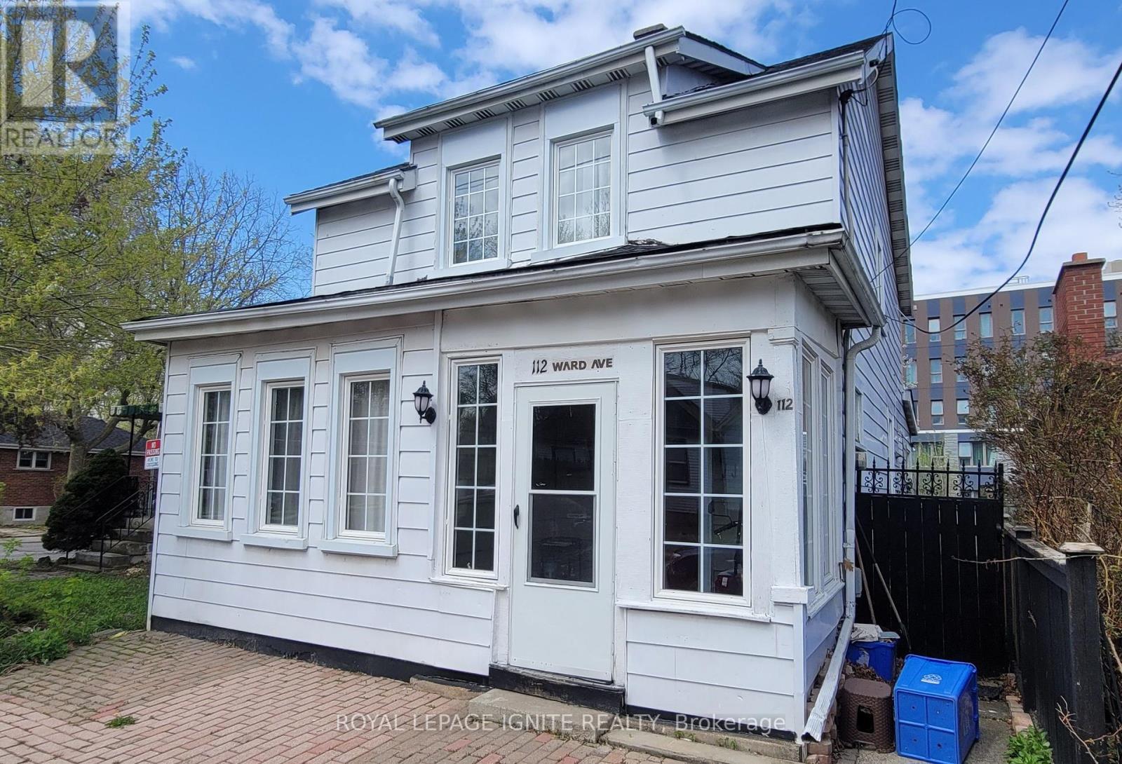 112 Ward Avenue, Hamilton, ON