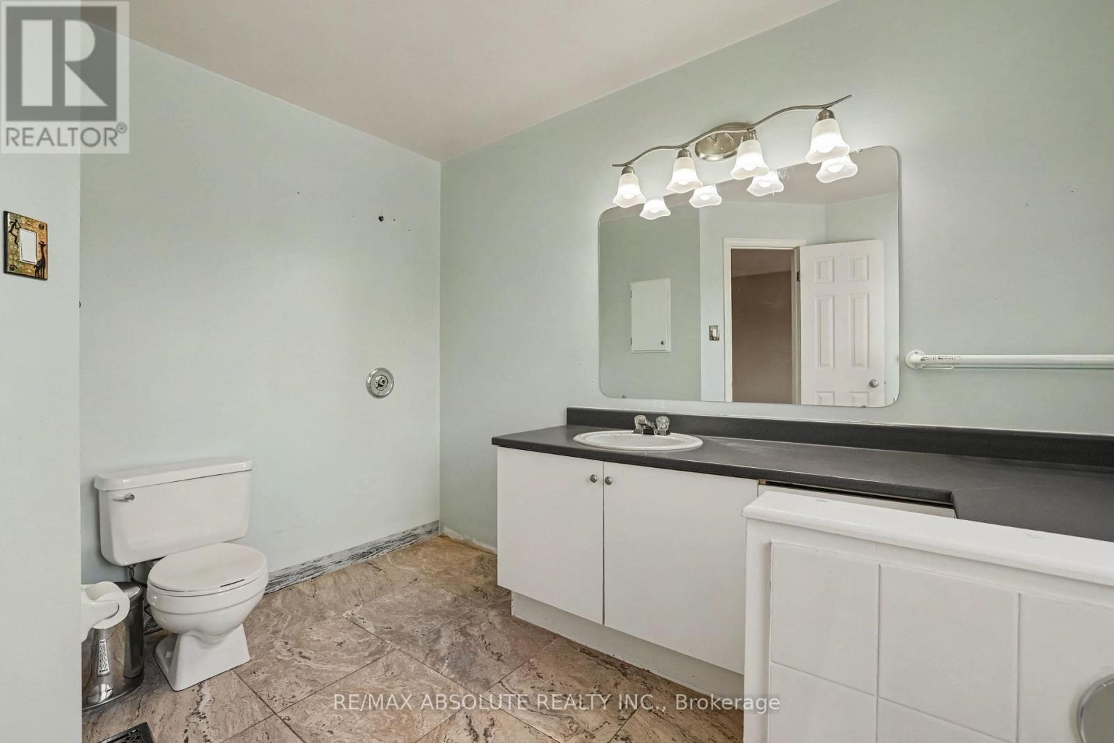42 Roblyn Way, Ottawa, ON