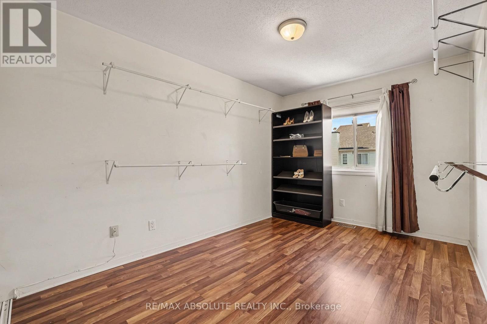 42 Roblyn Way, Ottawa, ON