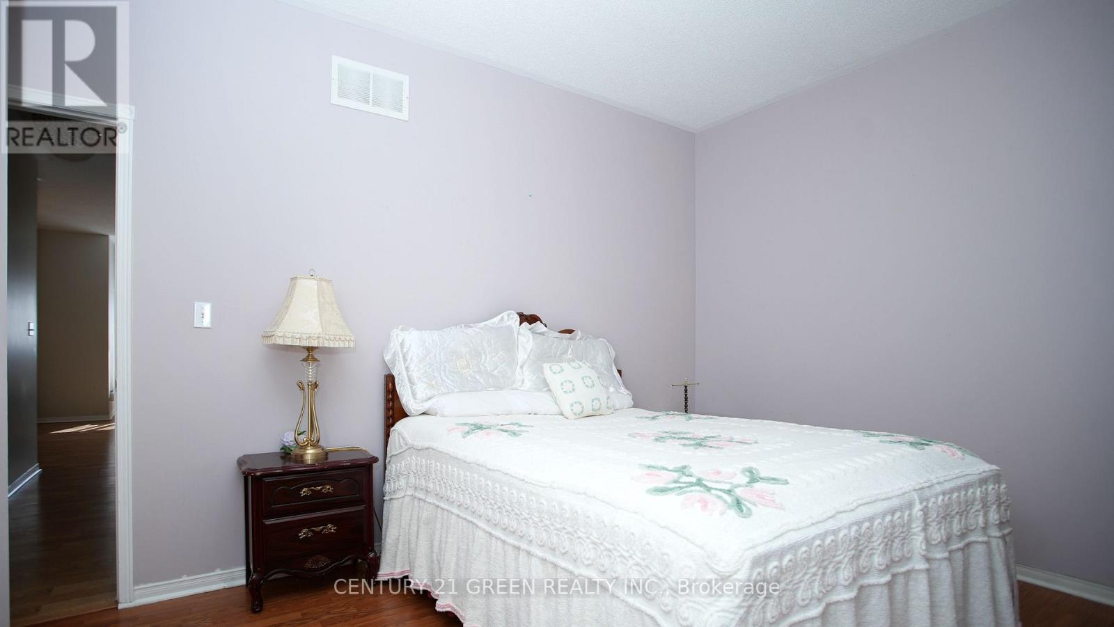 836 Avocado Crescent, Mississauga, ON