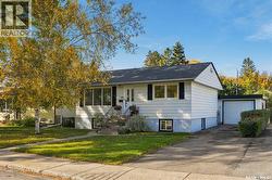 1333 M AVENUE S  Saskatoon, SK S7M 2R4