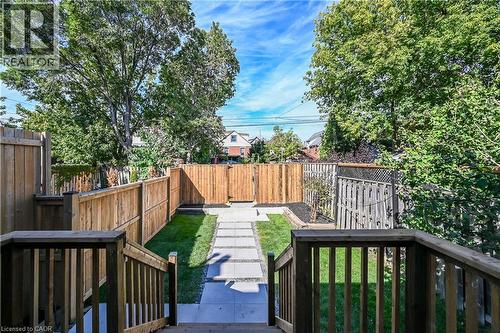 145 Edgemont Street N, Hamilton, ON 