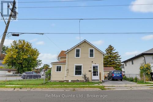 84 MOIRA STREET E  Belleville (Belleville Ward), ON K8P 2S4