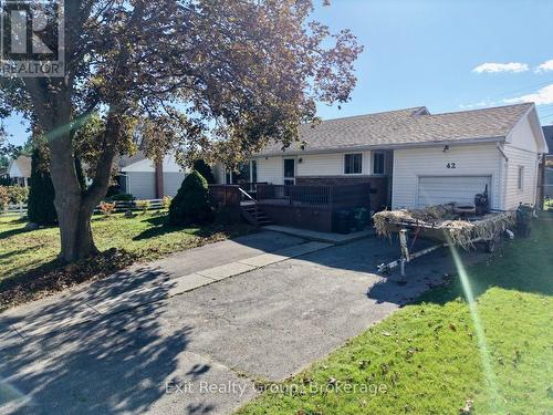 42 THIRD AVENUE  Quinte West (Trenton Ward), ON K8V 5N2