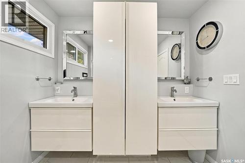 42 Kootenay Drive, Saskatoon, SK 