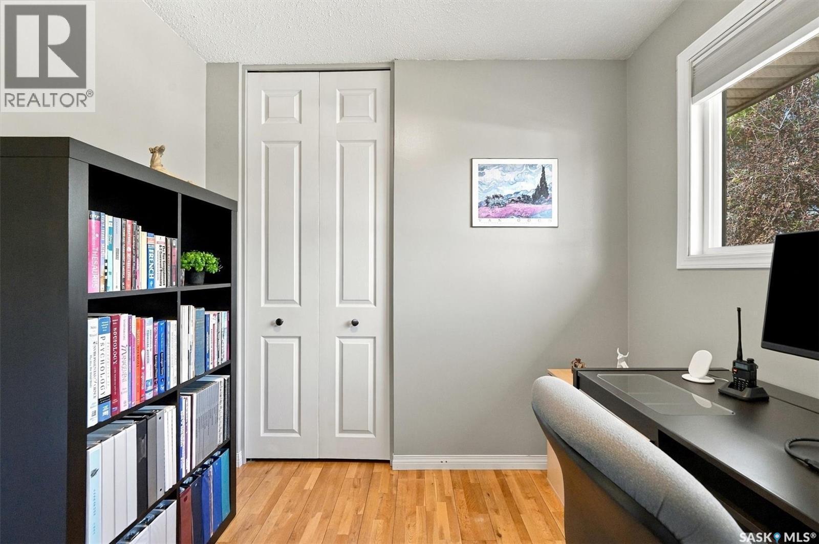 42 Kootenay Drive, Saskatoon, SK