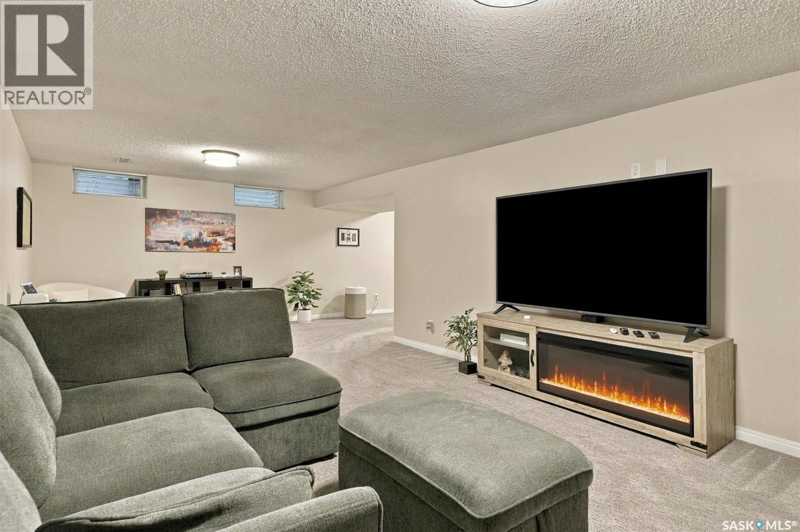 42 Kootenay Drive, Saskatoon, SK