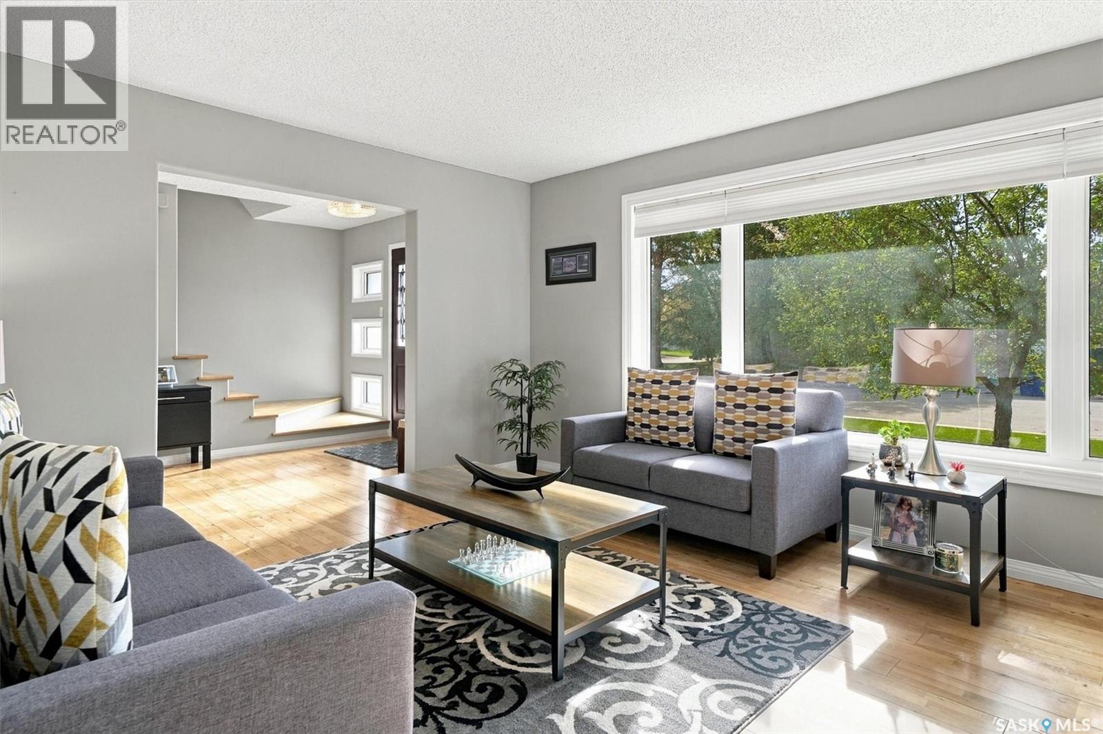 42 Kootenay Drive, Saskatoon, SK