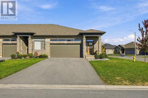 18 COVINGTON CRESCENT  Belleville (Thurlow Ward), ON K8N 0L1